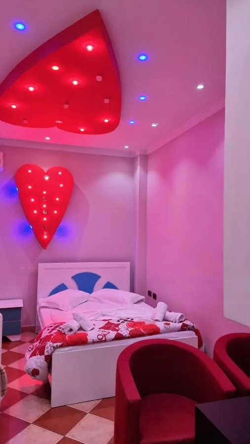 טיראנה Boston Hotel 2*,  אלבניה
